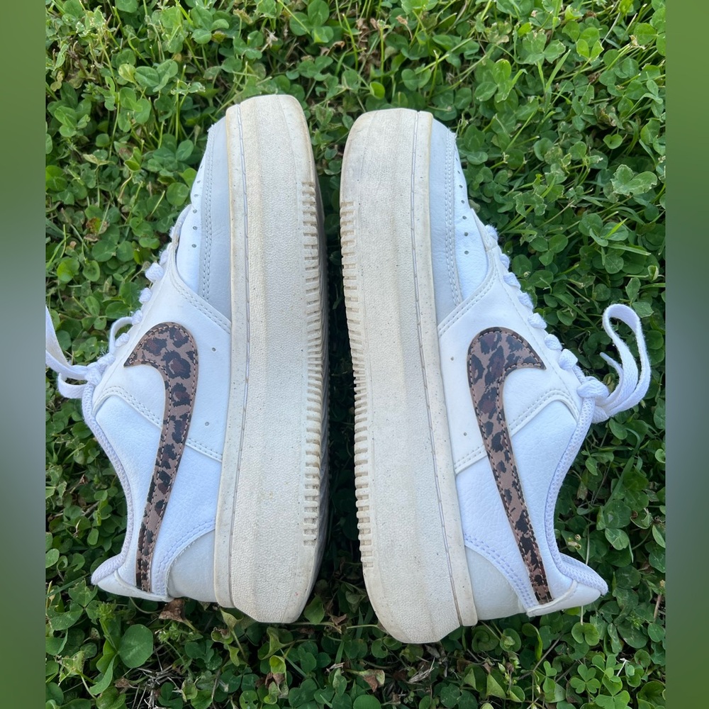 Nike Women's Court Vision Alta 'White/Leopard' Print Platform Sneakers Size 7.5 - Picture 8 of 14